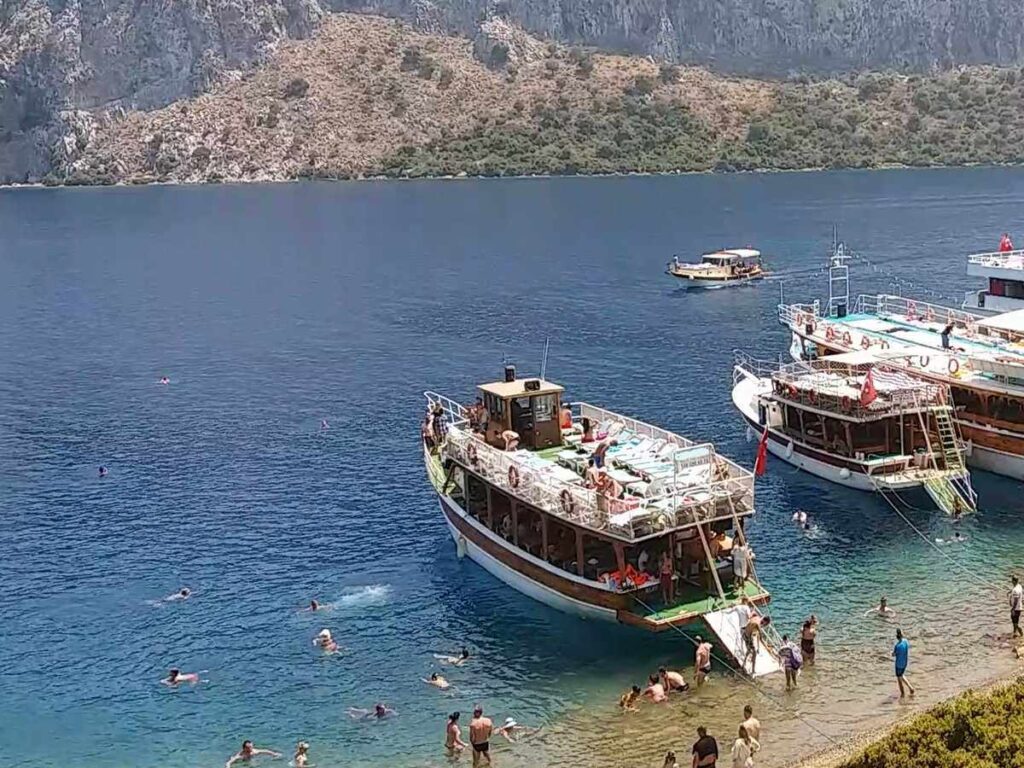 Экскурсии по острову Мармарис в Эгейском море. остров Камелья