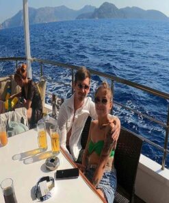 Задняя часть лодки. Лодка «Трой».