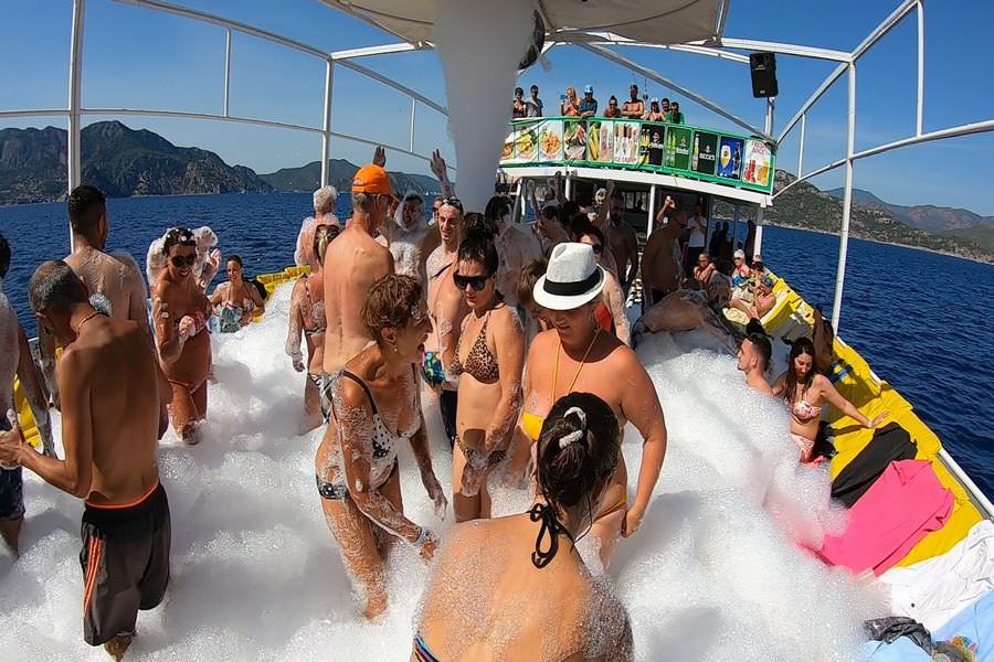 Korsan tekne turuna katılmaya değer mi?