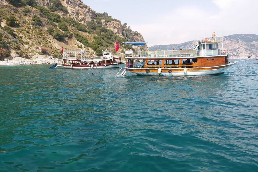 Marmaris tekne turu çocuklu aileler için uygun mu?